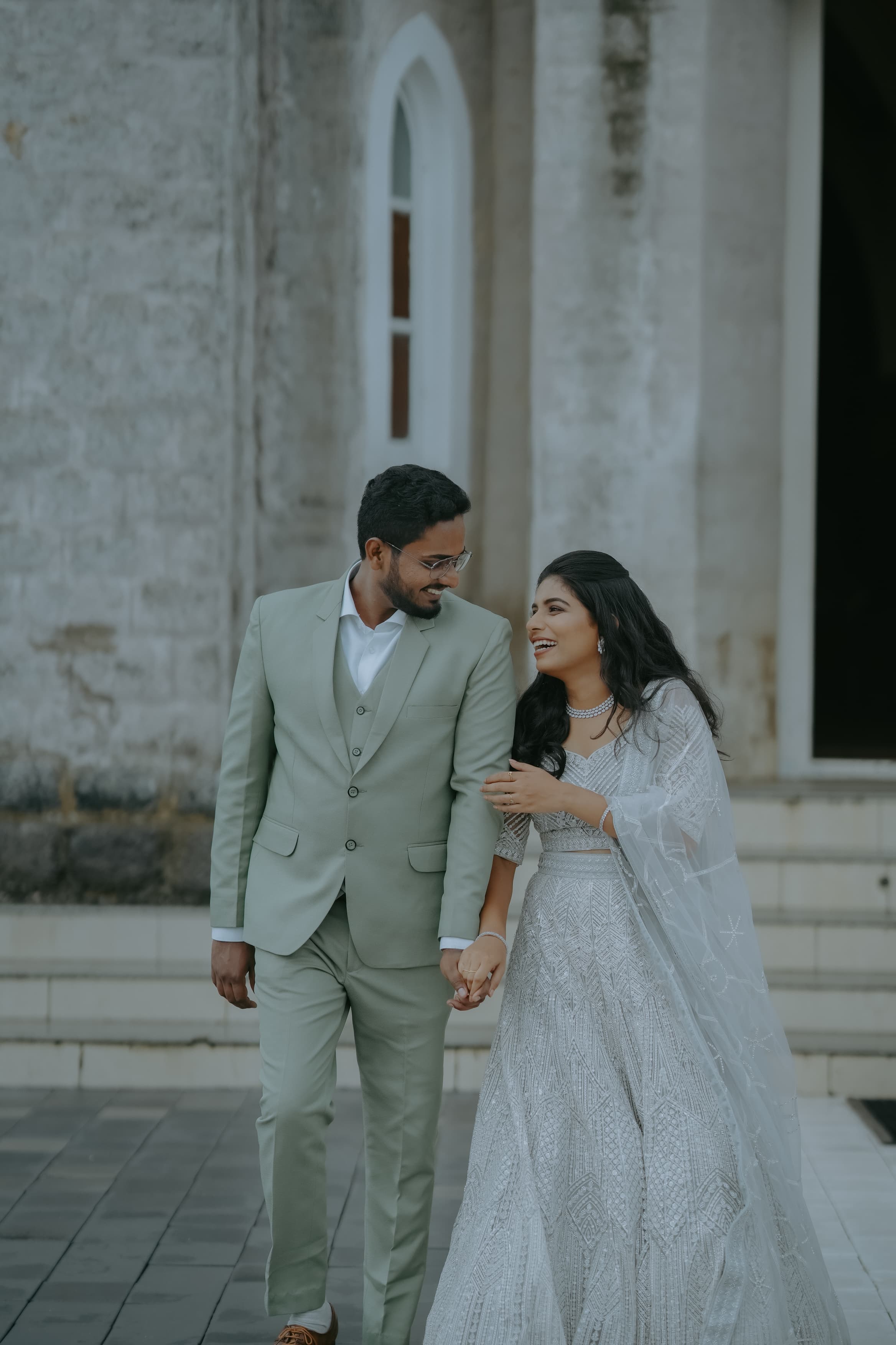 The guitarist in the concert.